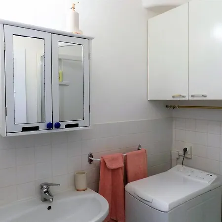 Georges De Didonne - Emplacement Top Pour Ce Confortable Apartament